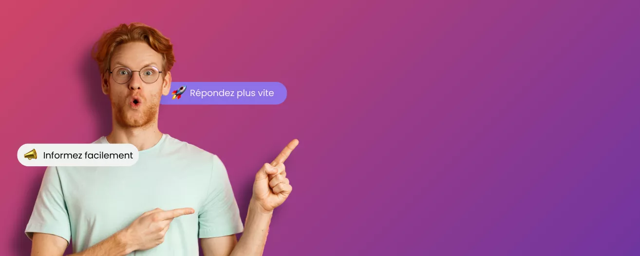 Homme montrant les avantages à utiliser un outil de communication municipale